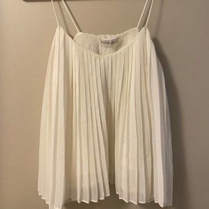 Abercrombie White Pleated Flounce Top Size Small